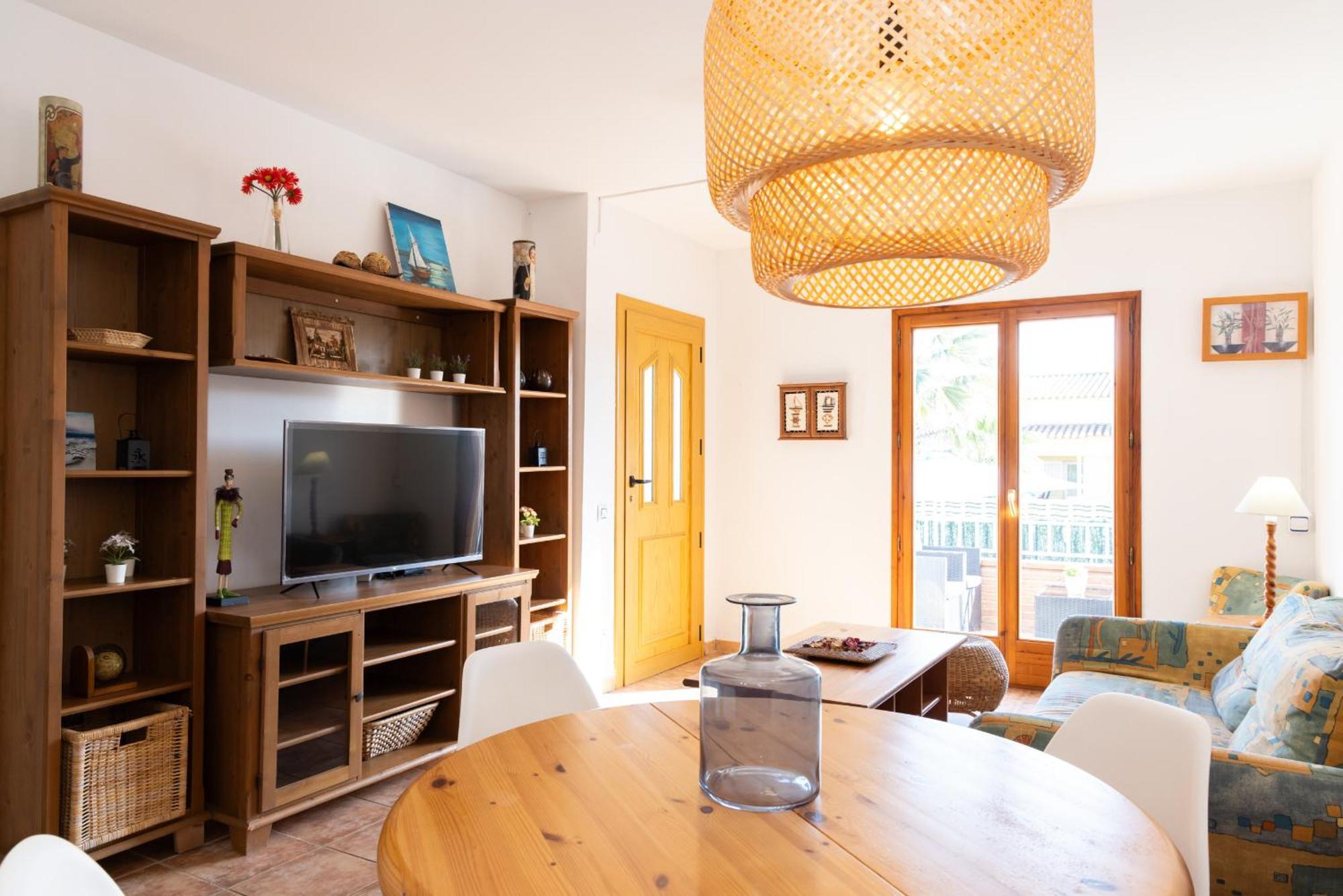 Ferienhaus Camins - Casa En Con Piscina Privada Riumar